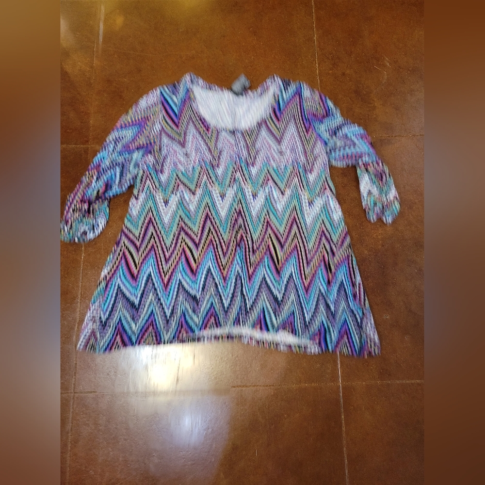 Colorful Zigzag Patterned Top
